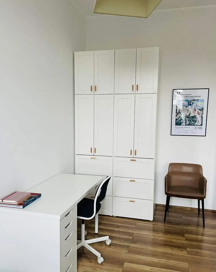 Dwupokojowe mieszkanie z balkonem w centrum - zdjęcie 4