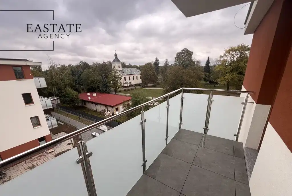 Cicha okolica, 2 pokoje, garaż, balkon - zdjęcie 8