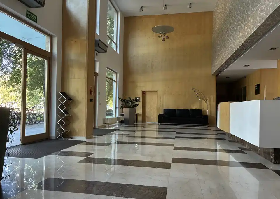 Apartament w prestiżowej lokalizacji na Żoliborzu - zdjęcie 9