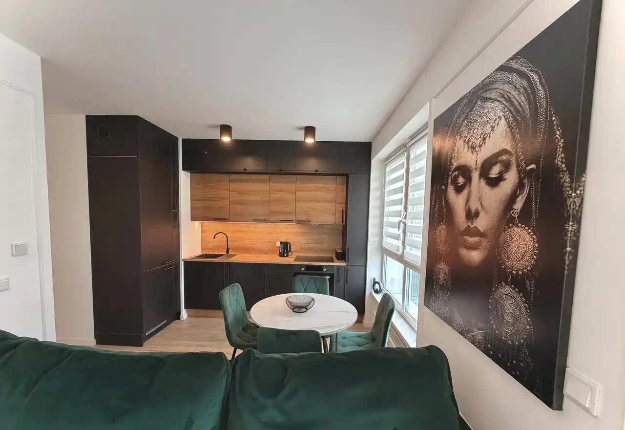 Na wynajem | Apartament 3-pokojowy  | Al. Kompozytorów Polskich - zdjęcie 2
