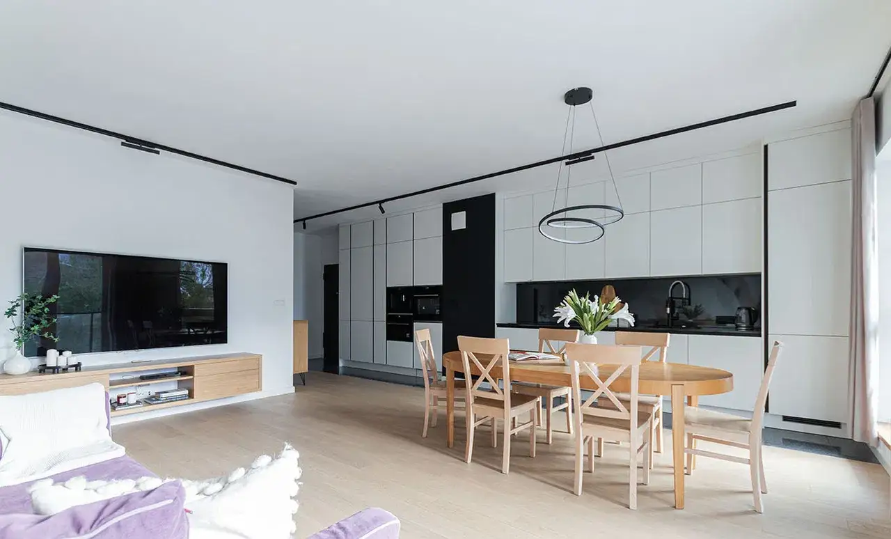 Nowoczesne mieszkanie w apartamentowcu. 10 minut piechotą do Łazienek