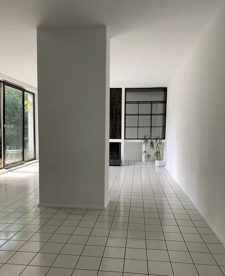 Dom z przyjemnym patio - zdjęcie 3