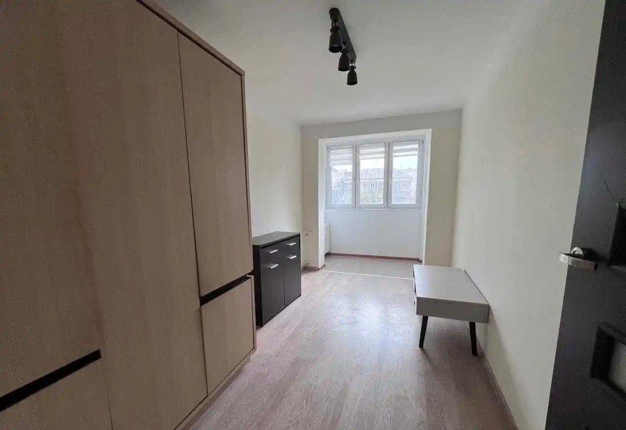 Przestronne, 3-pokojowe mieszkanie w centrum – gotowe do wprowadzenia - zdjęcie 3