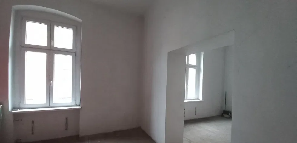 2 pokoje | 58 m2 | parter | kamienica | plastikowe okna | gazowe ogrzewanie | 790 zł + czynsz 790 zł + media