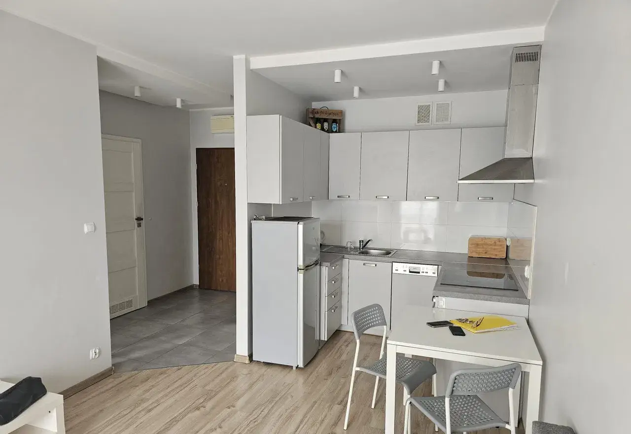 Dwupokojowe mieszkanie z balkonem w centrum Szczecina - zdjęcie 2