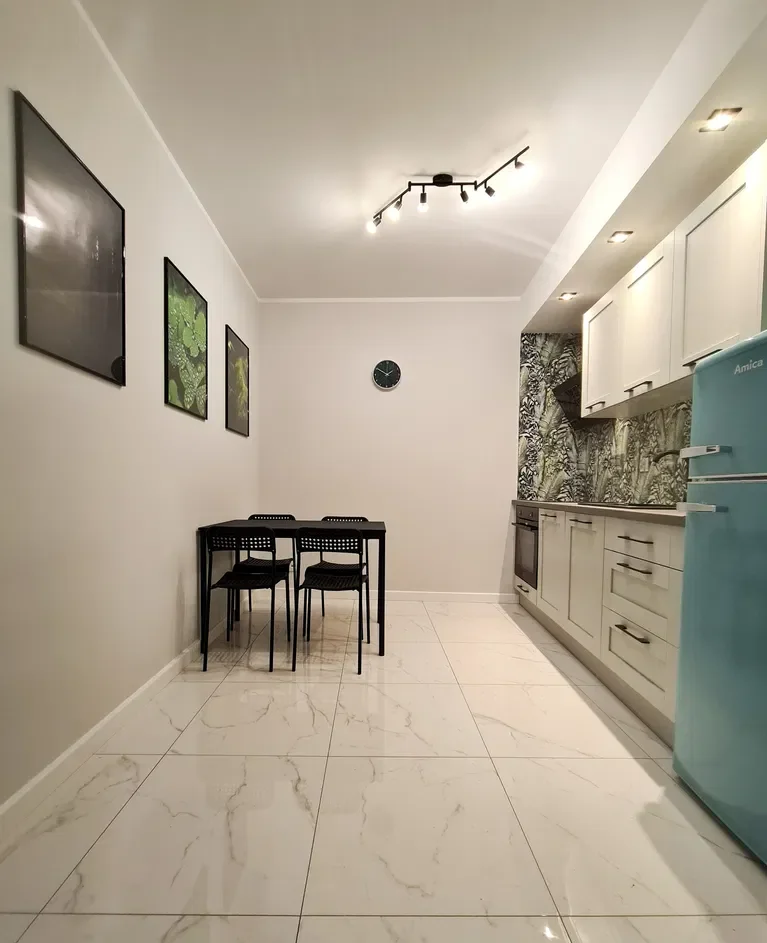 56 m2 – 3 pokoje + TARAS – Apartamenty KOPERNIK 2 - zdjęcie 2