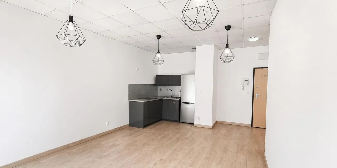 Jasne mieszkanie przy samym centrum w apartamentowcu