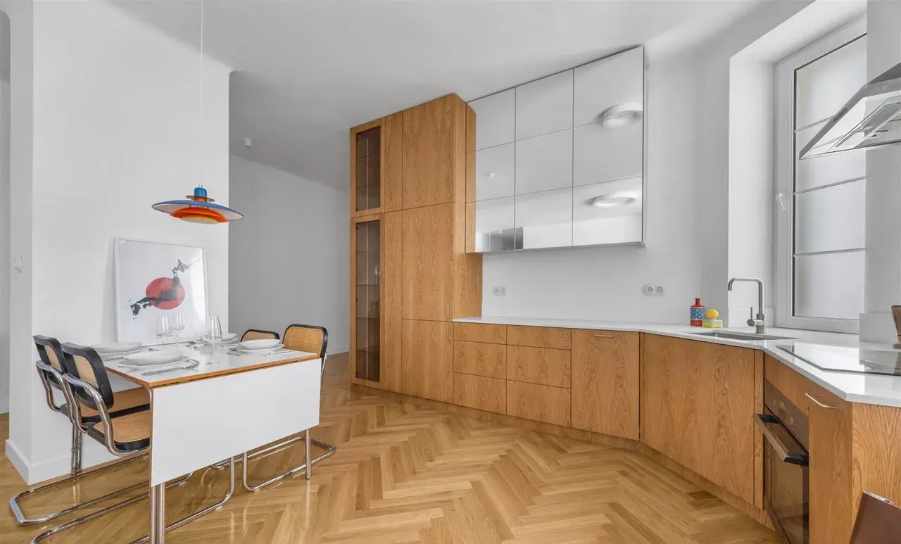 Apartament 91 m2 w kamienicy, z balkonem i klimatyzacją - zdjęcie 6