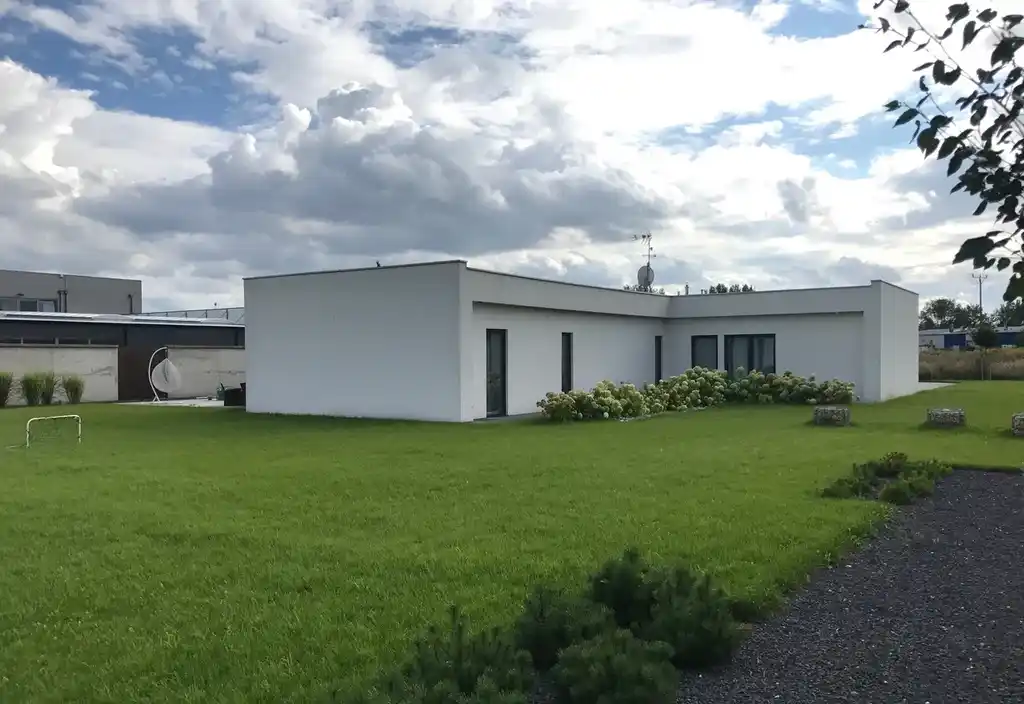 Komfortowy, nowoczesny, parterowy dom do wynajęcia w Dąbrówce - zdjęcie 3