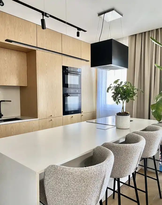 3 pok , wysoki standard, 10m do centrum, balkon , garaż, duży salon - zdjęcie 4