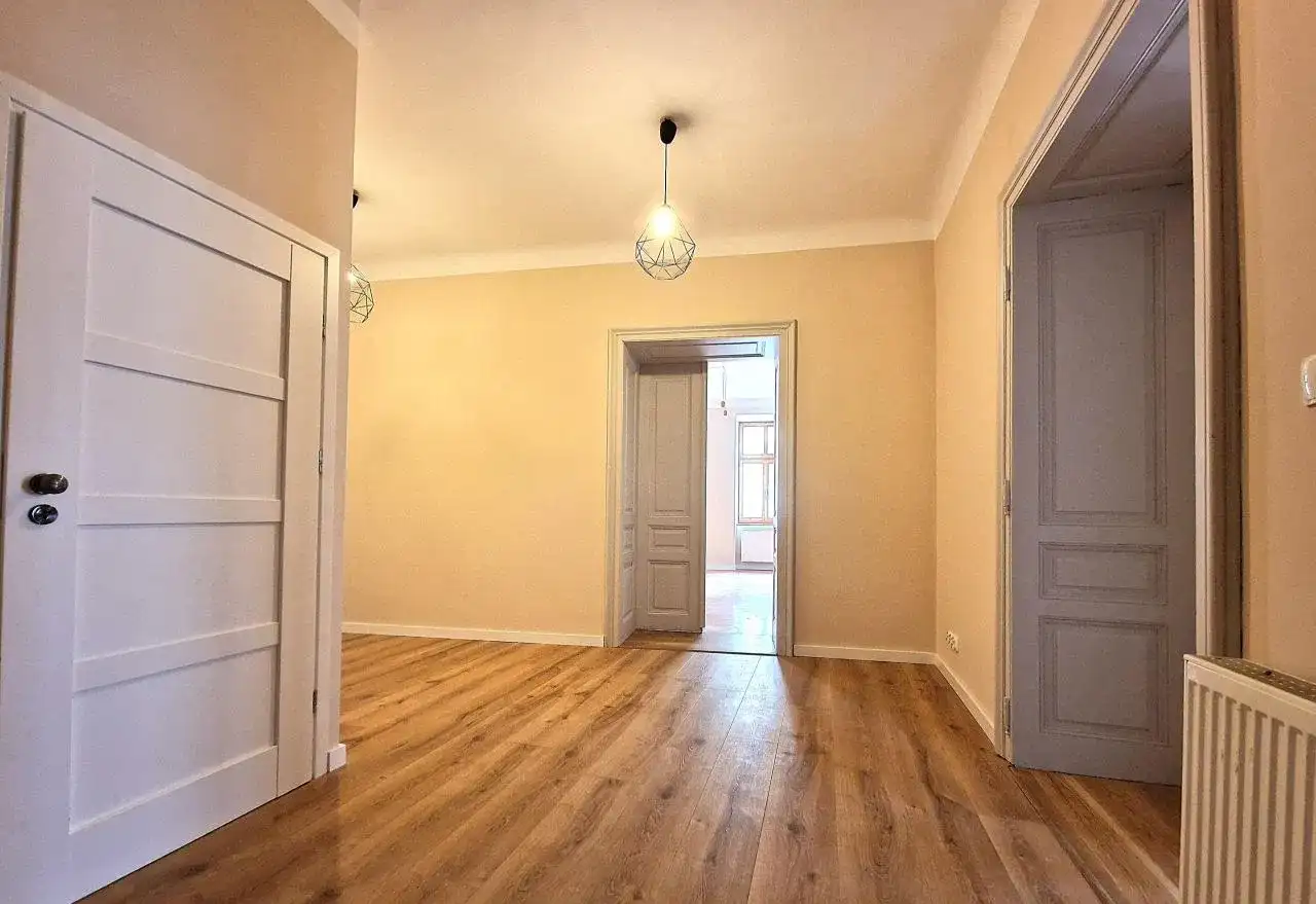Przestronne mieszkanie w Łodzi z balkonem - zdjęcie 6