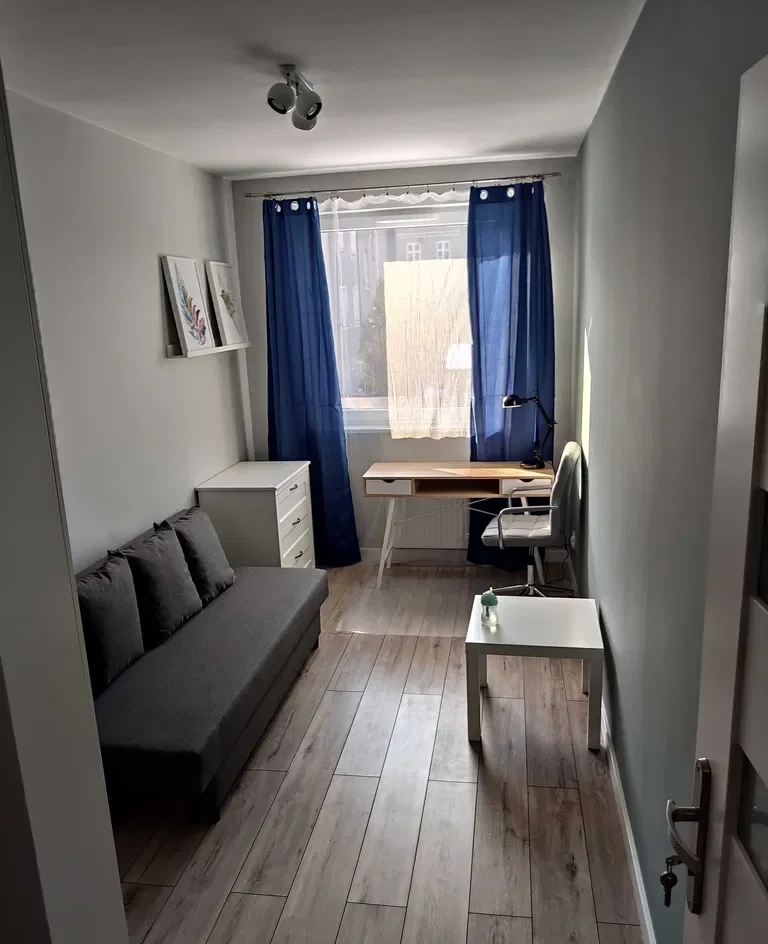 Duży pokój 1 osobowy, 11m2, Manufaktura, Nowe Osiedle