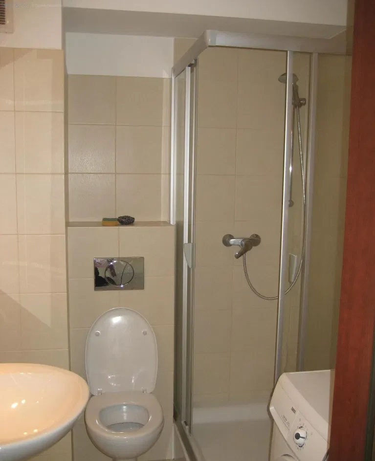 2 pokoje z balkonem, miejscem postojowym i komórką  w cenie najmu - zdjęcie 7