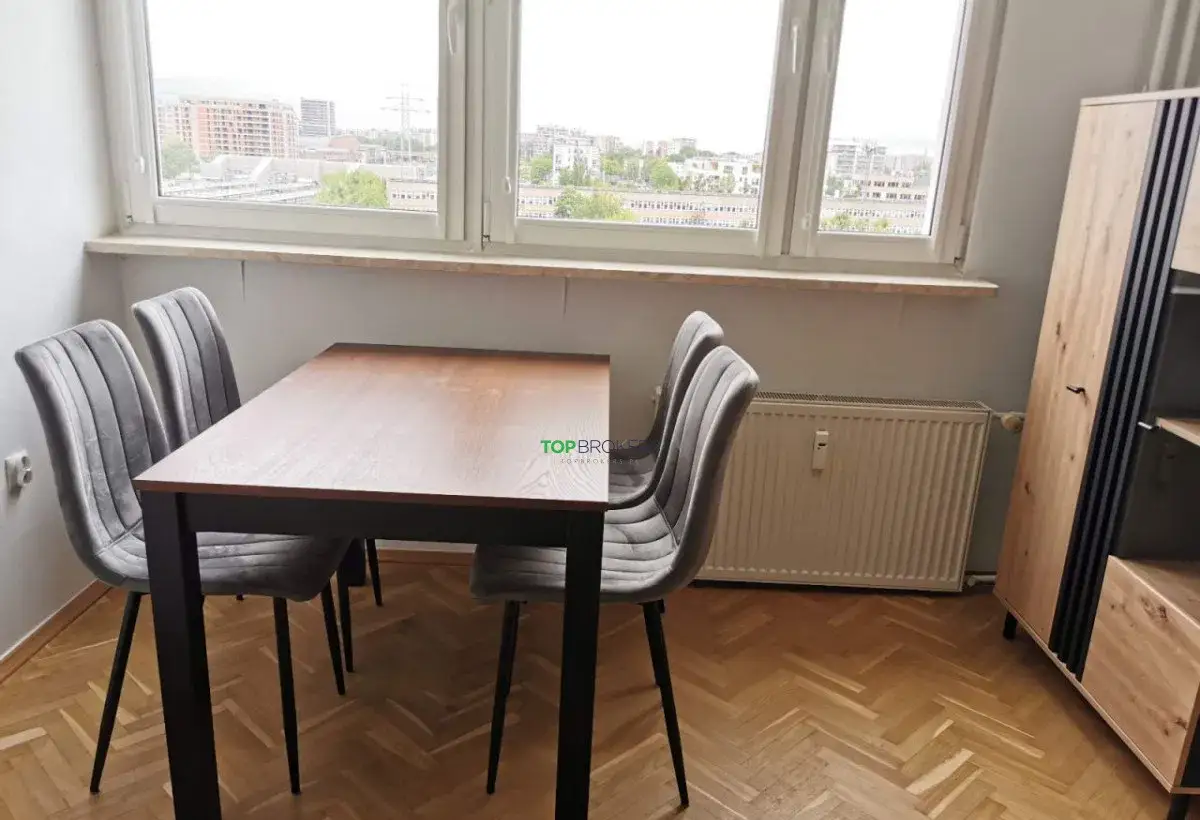 Dwa pokoje z oddzielną kuchnią, garderoba - zdjęcie 5