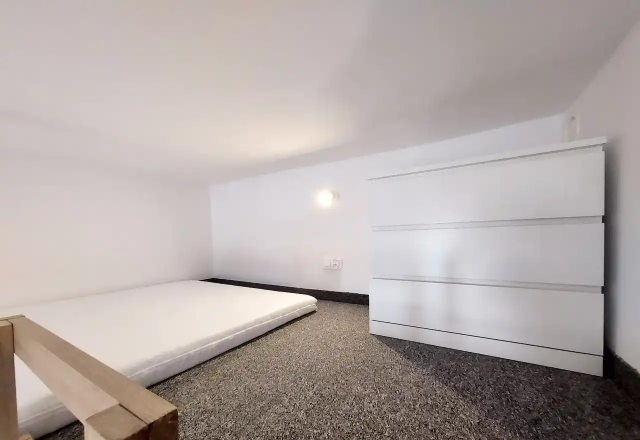 Kawalerka z antresola w centrum,AGH,błonia,Wifi,Klimatyzacja,balkon - zdjęcie 7