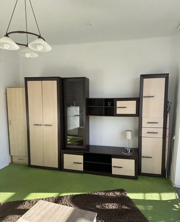 Kawalerka z balkonem w centrum - zdjęcie 2