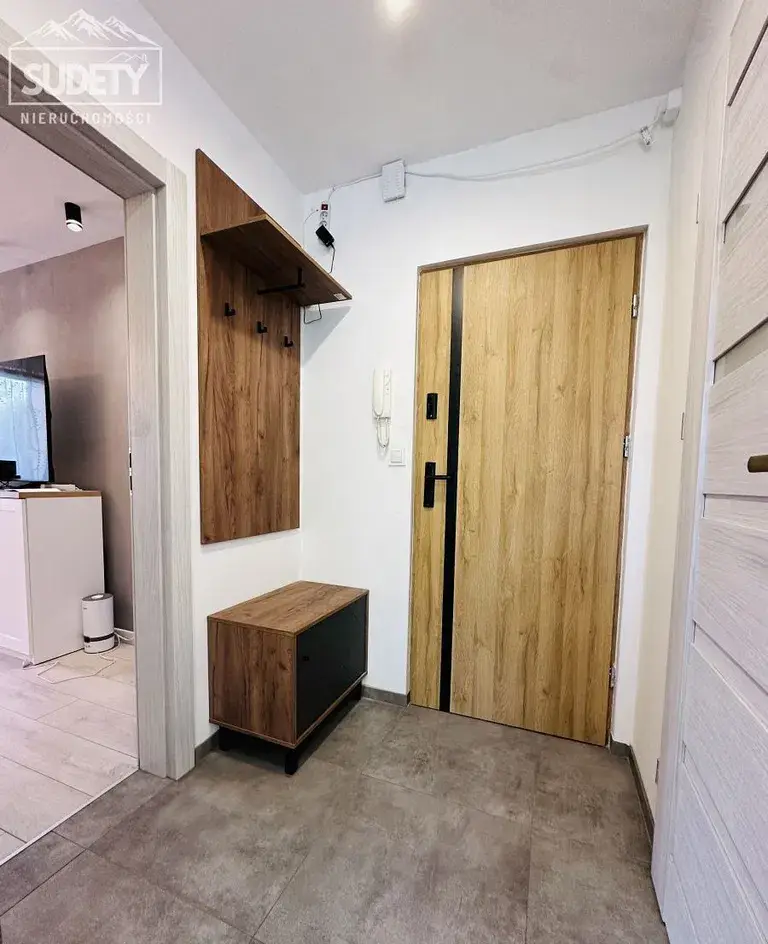 Kawalerka z odrębnym salonem-balkon-blok-ul. Głowa - zdjęcie 5