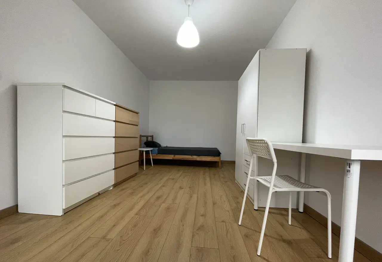 Duży pokój jednoosobowy  z balkonem, Sołtysowice - zdjęcie 2