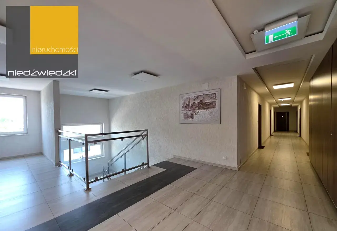 Komfortowe M2 w ścisłym centrum Wrześni - zdjęcie 10