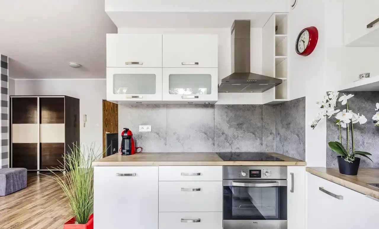 Funkcjonalny, komfortowy 2 pok. apartament, z ogródkiem - zdjęcie 10