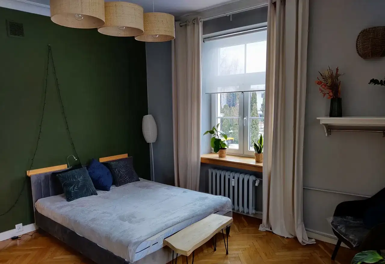64m2 piękne, jasne mieszkanie w kamienicy, 2 duże pokoje, umeblowane - zdjęcie 2