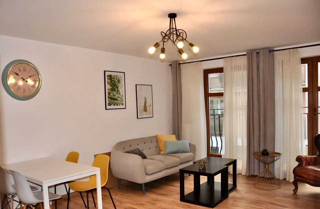 Nowoczesne 2-pokojowe mieszkanie 42,5 m² w centrum Koszalina - zdjęcie 2