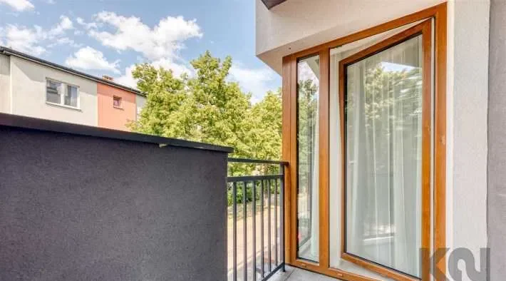 Funkcjonalny apartament przy ul. Różyckiego - zdjęcie 3