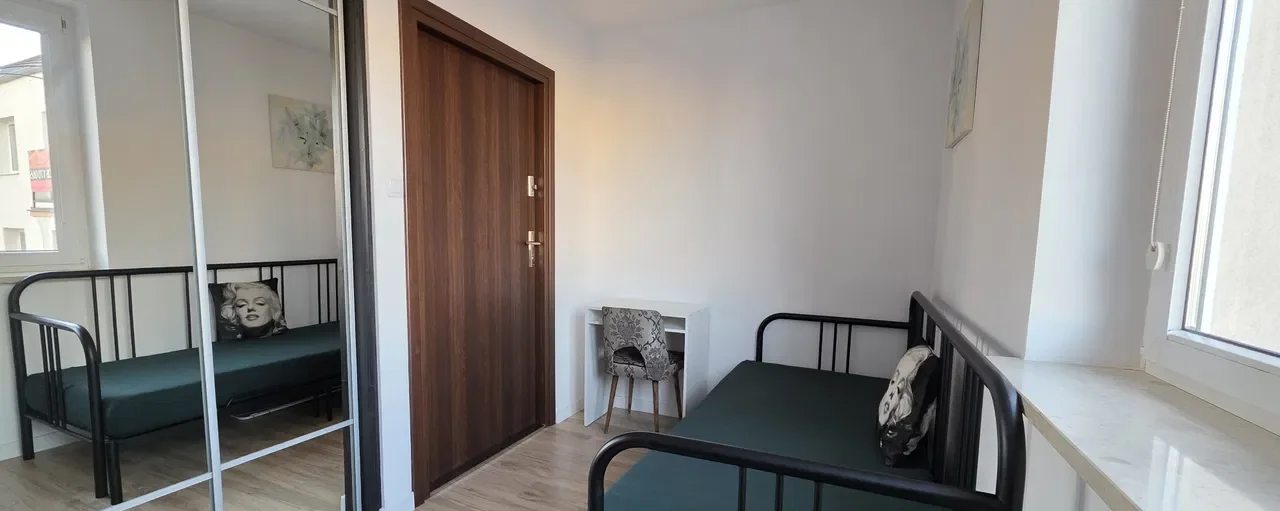 Wynajmę pokój z aneksem kuchennym  Wszystkie Opłaty w Cenie Centrum - zdjęcie 3