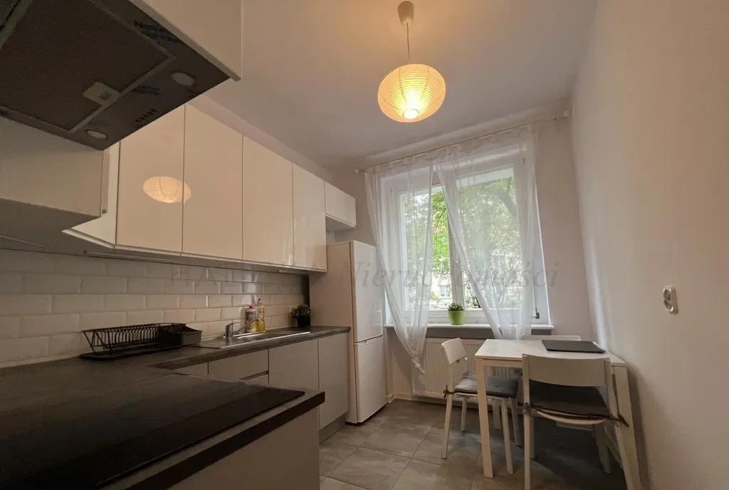 Kawalerka z osobną kuchnią, balkon - zdjęcie 8
