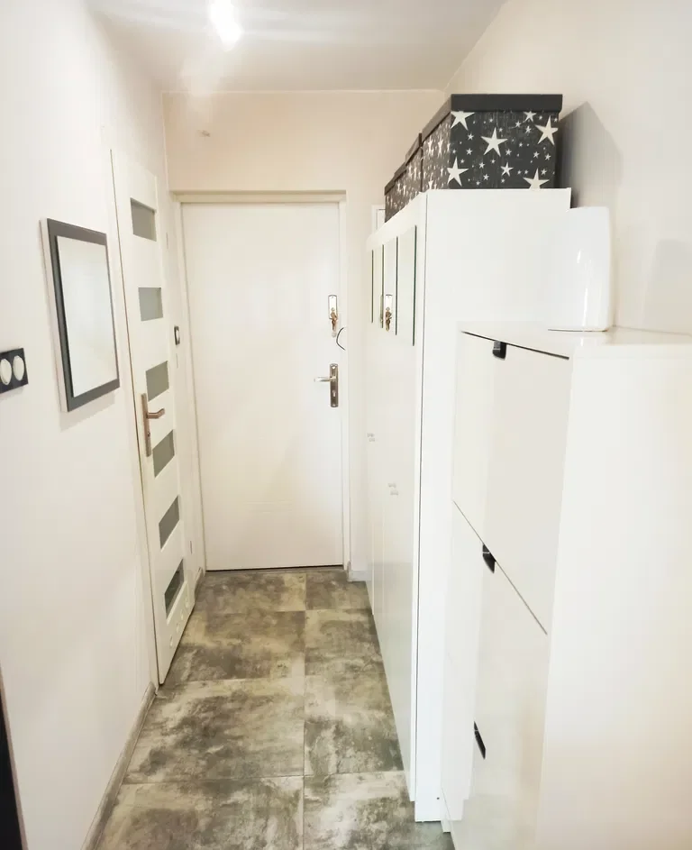 Mieszkanie 1-pokojowe, po remoncie, 28 m², Os. Tysiąclecia,13 p. - zdjęcie 4