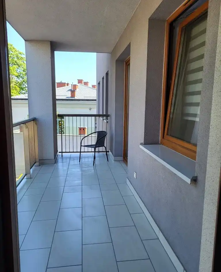 Do wynajęcia: 3-pokojowe mieszkanie, 54 m², centrum Kielc - zdjęcie 9