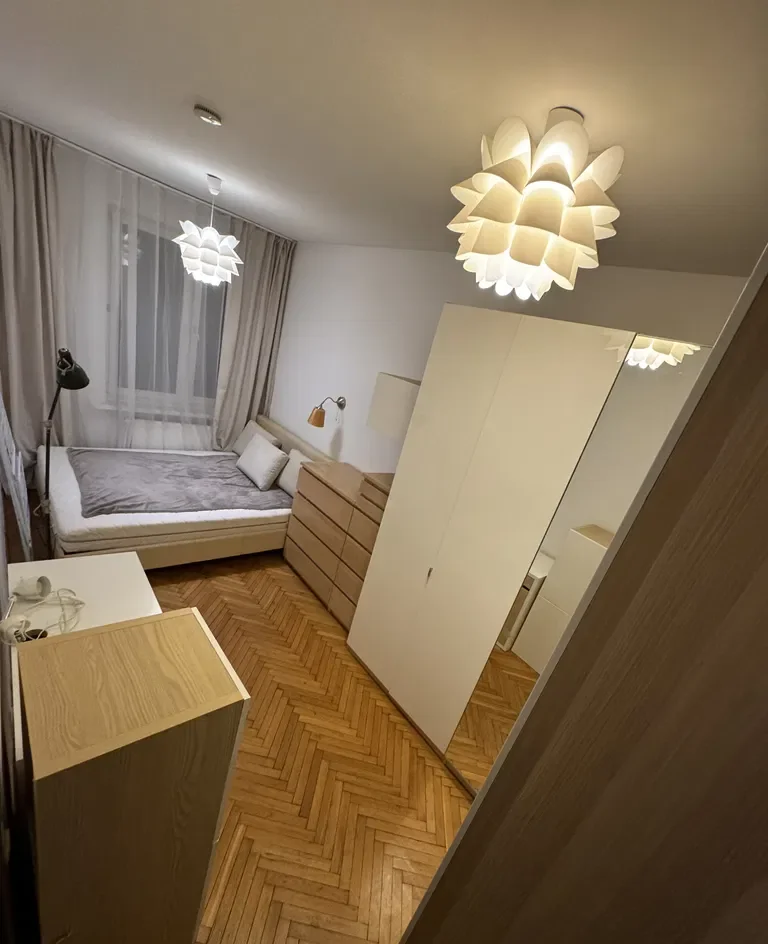 Nowoczesne mieszkanie ,świeżo po repomoncie w centrum Łodzi - zdjęcie 2