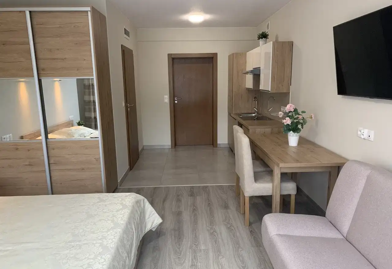 Duża ładna Kawalerka typu Studio 35 m2  od 15.06.2026