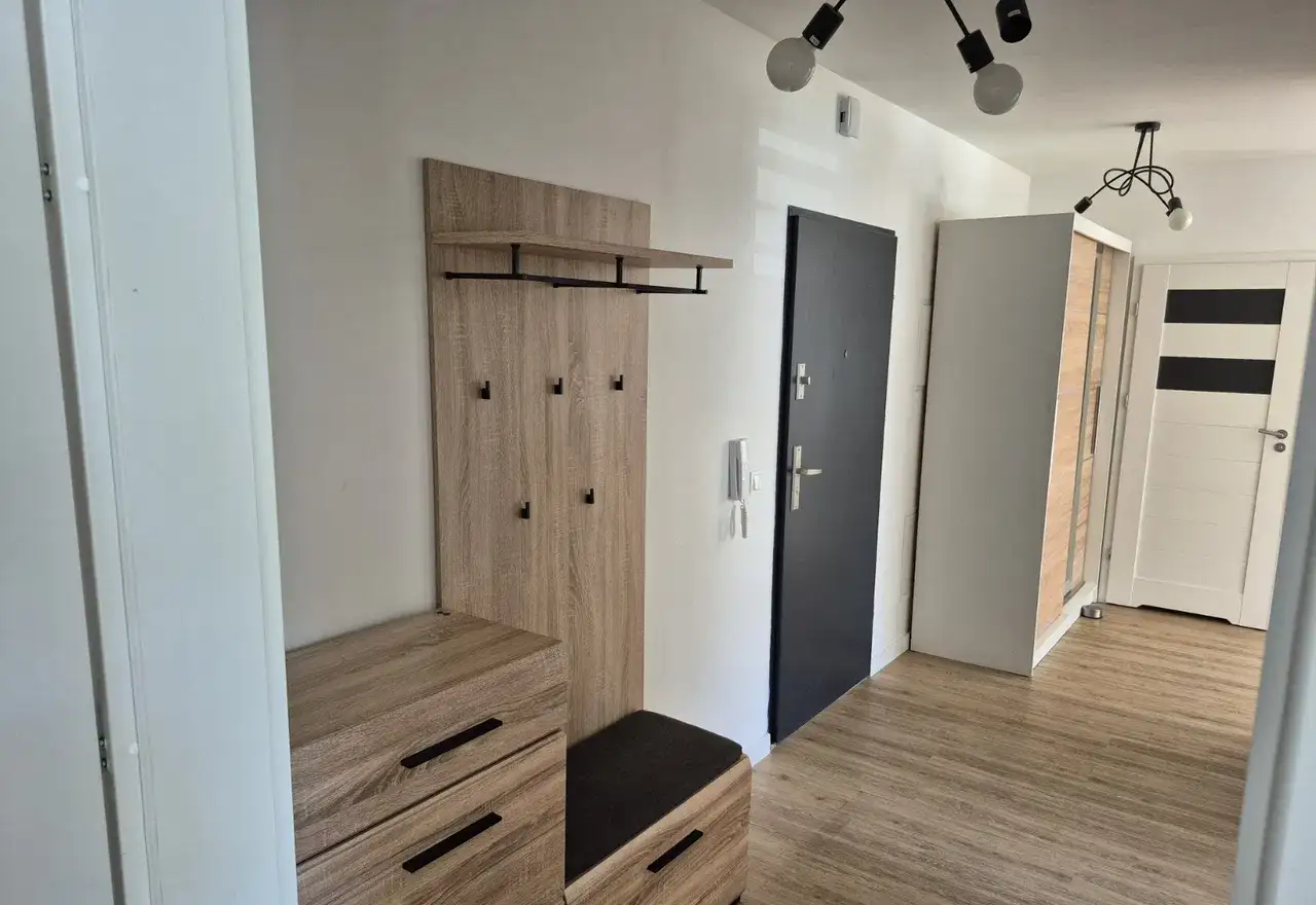 Mieszkanie 3-pokojowe z balkonem i miejscem postojowym - zdjęcie 3