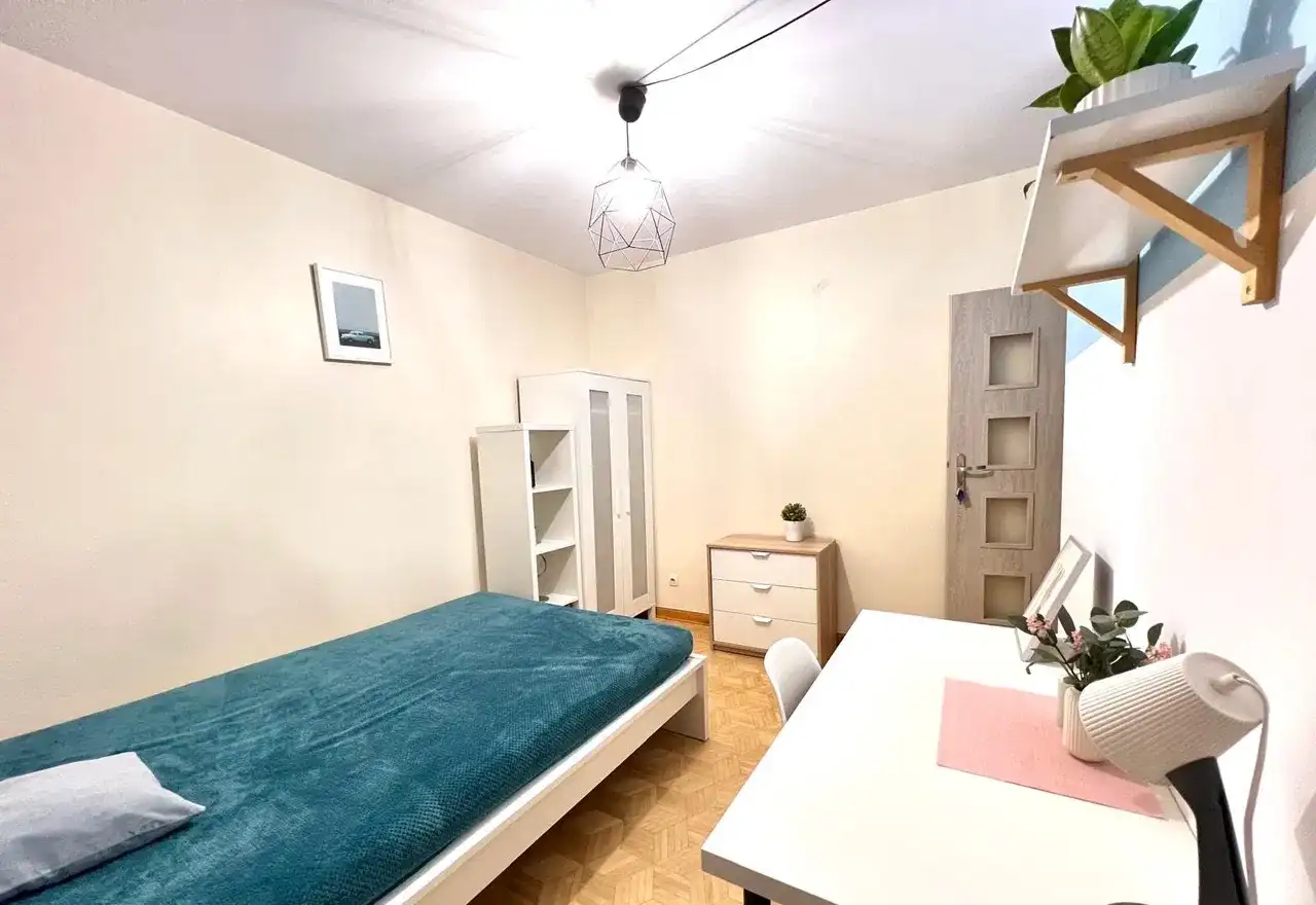 Duży pokój z podwójnymi łóżkiem w Centrum / Nowogrodzka 62B - zdjęcie 4