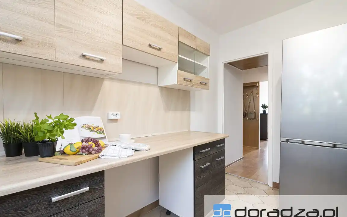 ul.Popowicka / 3 osobne pokoje + kuchnia / 55m2 /balkon/ Dla studentów - zdjęcie 6
