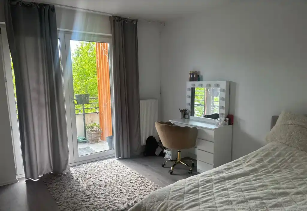 Mieszkanie do wynajęcia z balkonem i garażem - zdjęcie 7