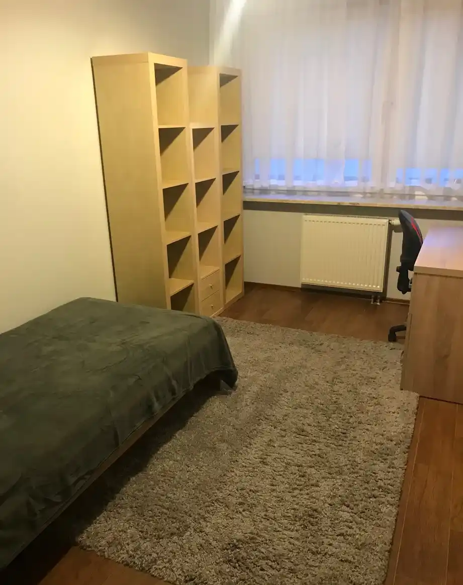 Przestronne mieszkanie 3-pokojowe z garażem - zdjęcie 10