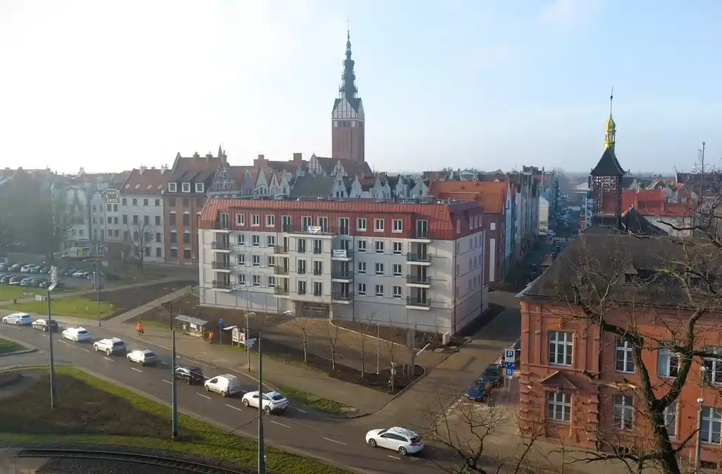 Eleganckie mieszkanie na Starym Mieście – Elbląg, ul. Przymurze 6 - zdjęcie 2
