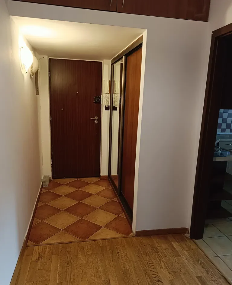 Przestronne mieszkanie z dwoma pokojami i oddzielną kuchnią - zdjęcie 8