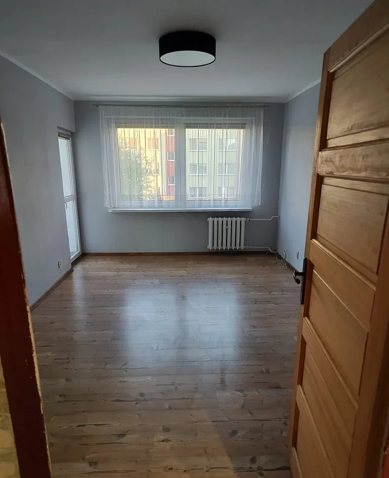 Mieszkanie do wynajęcia od zaraz, 1-sze. p. 3 pok., balkon, piwnica. - zdjęcie 2