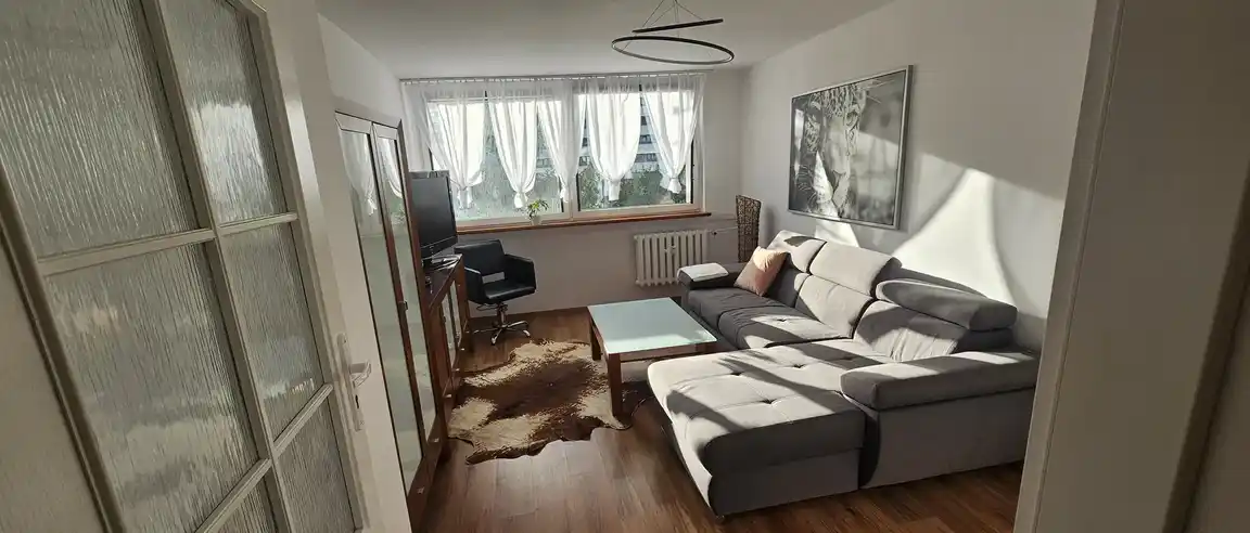 Mieszkanie z duszą zespołu Dżem. 4 pokoje z balkonem z osobna kuchnią.