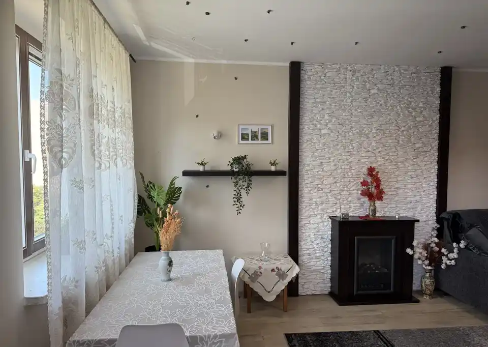 Gocław | 41 m² z balkonem | Kominek elektryczny | Świetna lokalizacja! - zdjęcie 7