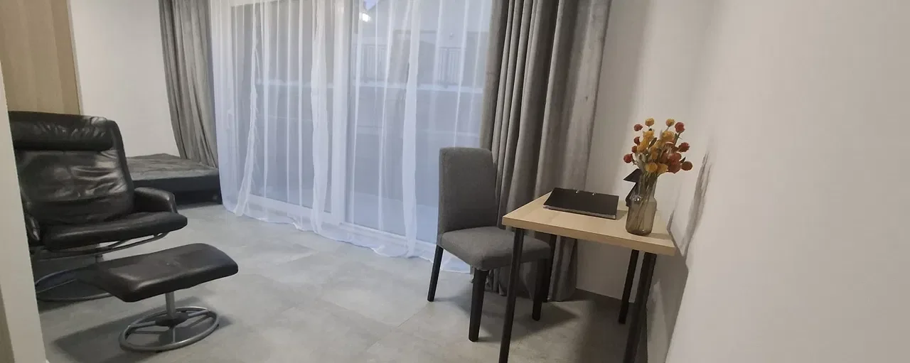 Nowy pokój 20m2 z balkonem 10m² na ogrodzonym osiedlu. Metro. - zdjęcie 5