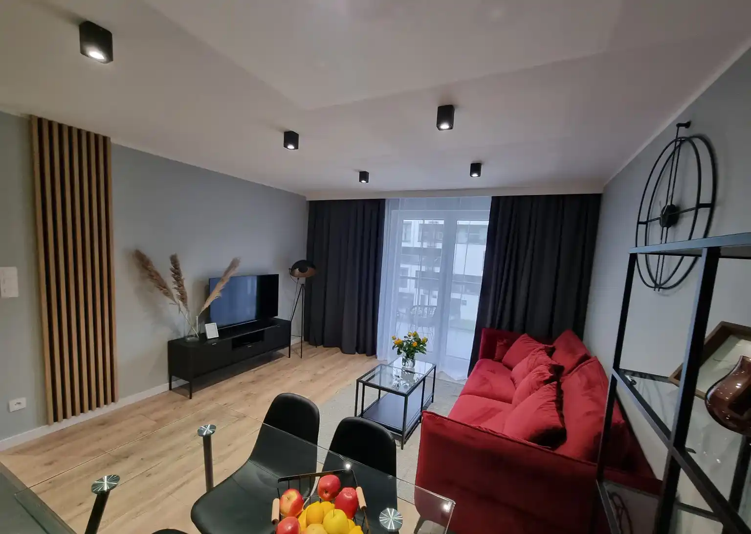 os.Karolinki z parkingiem, 3 pokoje (56m2 + balkon) - zdjęcie 4