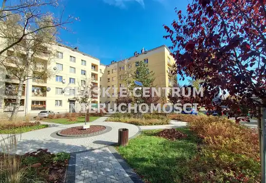 3 pokoje, , 2 łazienki, 2 garaże, metro Wilanowska