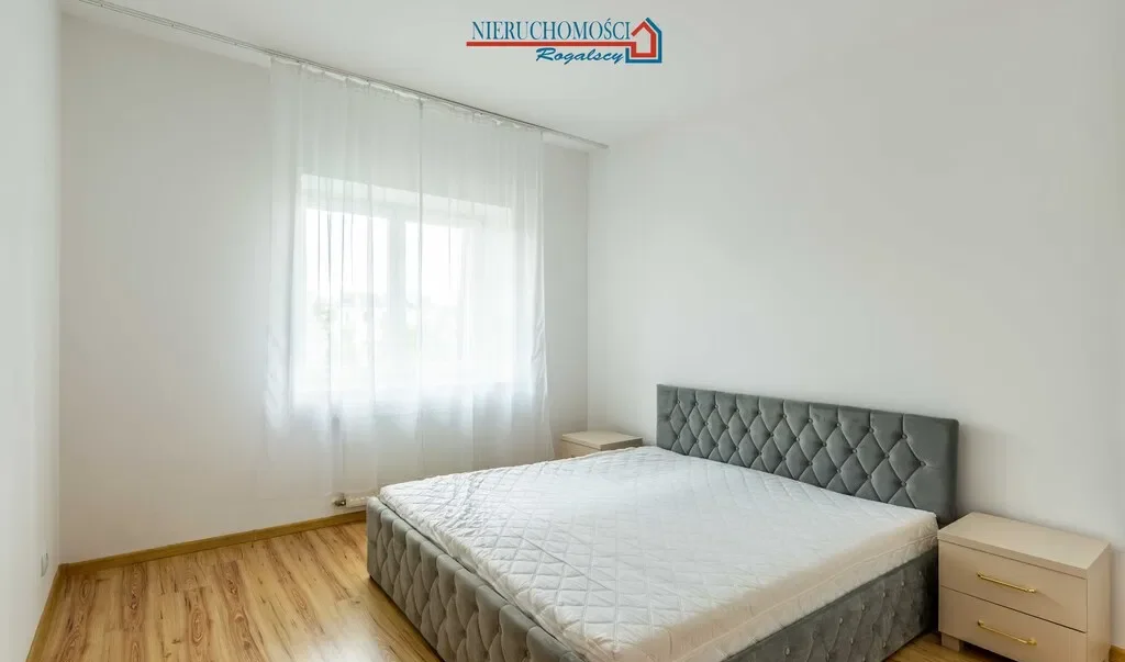 Atrakcyjne duże mieszkanie w centrum Świnoujścia - zdjęcie 7