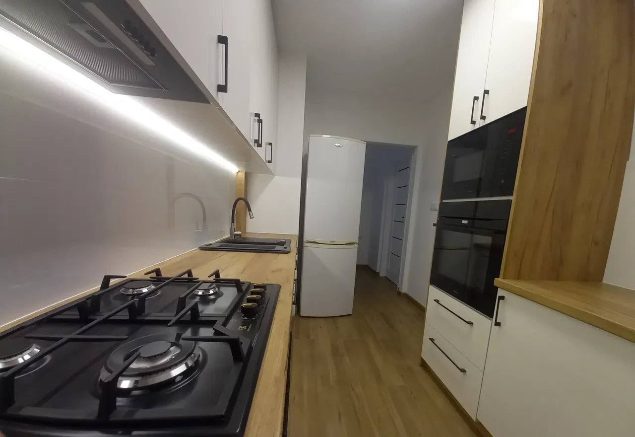 3 pokoje | po remoncie | wyposażone | przy Galerii Amber | balkon - zdjęcie 2