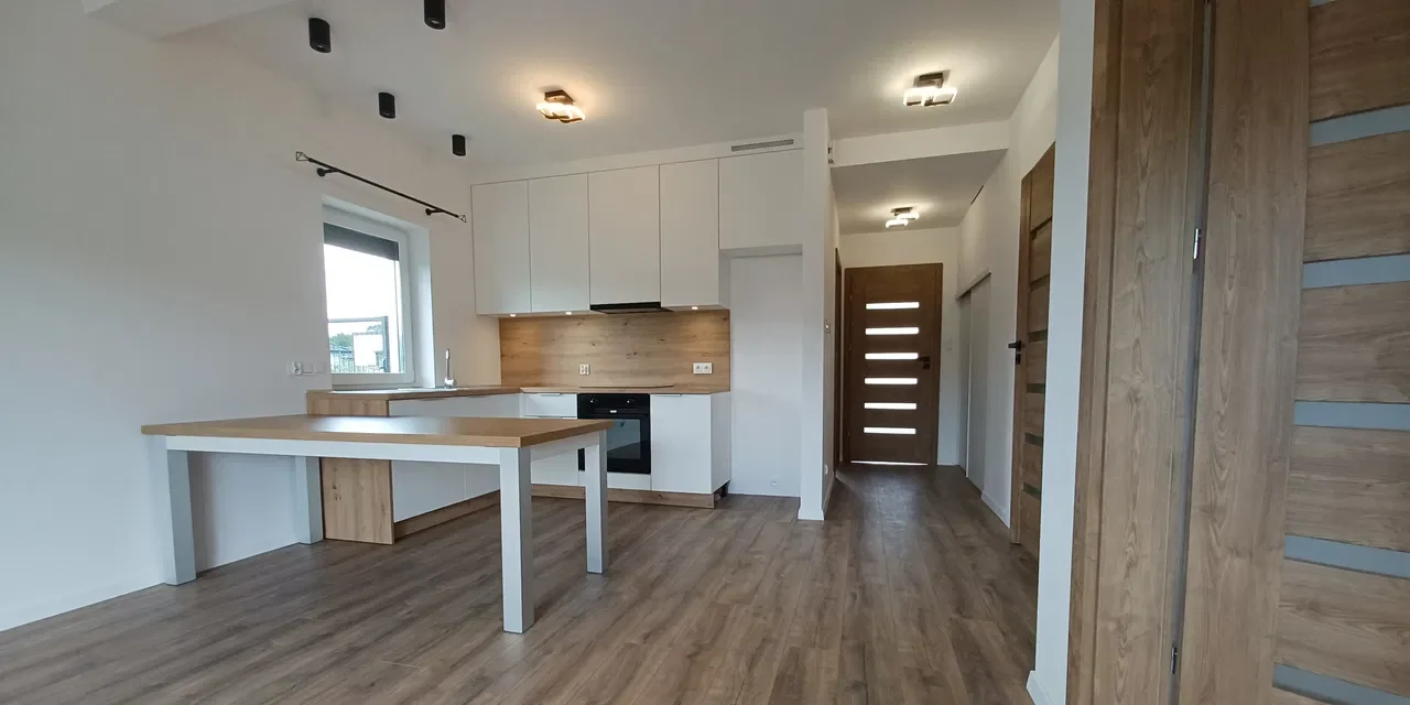 MIESZKANIE BEZCZYNSZOWE Z OGRÓDKIEM - NAJEM, WŁOSZAKOWICE - zdjęcie 5