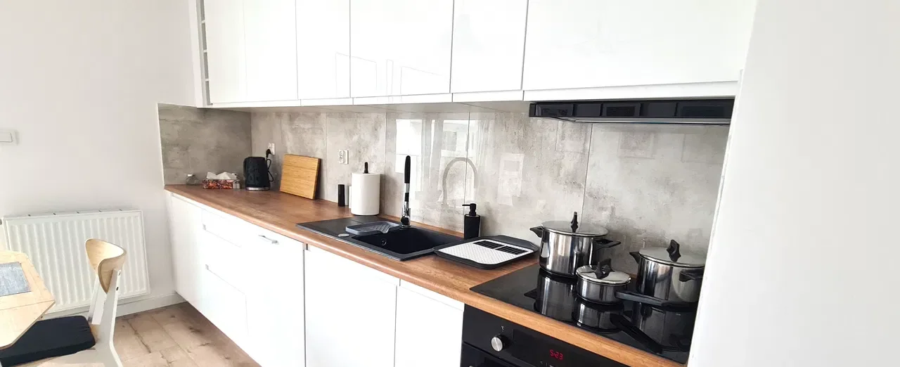 wolne mieszkanie, osobna kuchnia + duży balkon - zdjęcie 3
